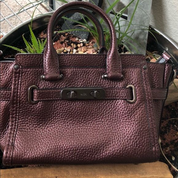 Coach Handbags - Coach Swagger Pebble Leather Satchel handbag